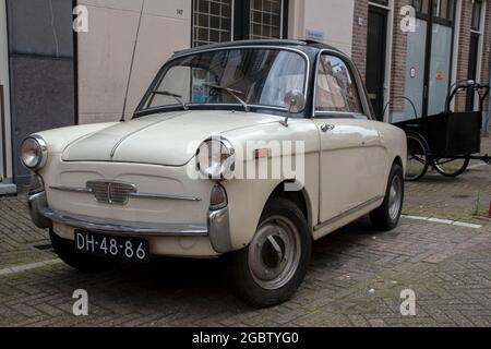 Autobianchi Bianchina car à Amsterdam, pays-Bas 5-8-2021 Banque D'Images