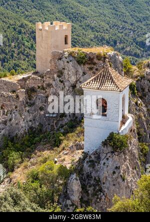 Forteresse d'Alcozaiba, château El Castell de Guadalest, Espagne Banque D'Images