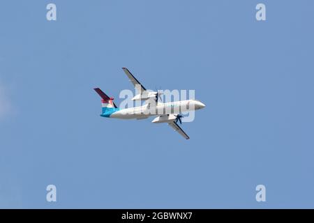 Luxair (est la compagnie aérienne du transporteur aérien de pavillon du Luxembourg), de Havilland Canada Dash 8-400 avion (turbopropulseur) Banque D'Images