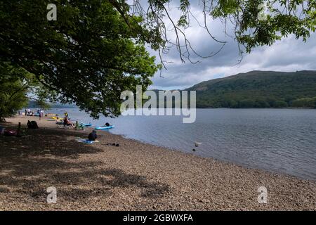 Vue sur Coniston Water dans le district des lacs anglais, Cumbria. Banque D'Images