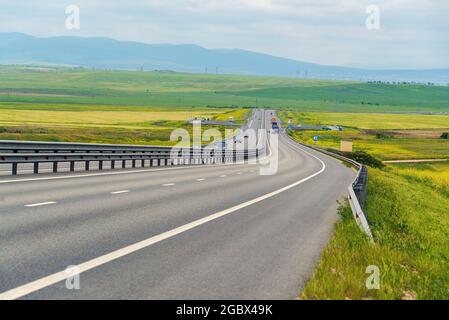 Autoroute Tavrida , P260, vers la République de Crimée de Belogorsk Banque D'Images