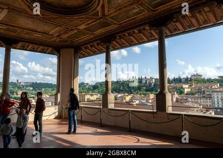 La terrasse du Palazzo Vecchio (terrasse de Saturne) sur la Piazza della Signoria à Florence, Italie. Banque D'Images