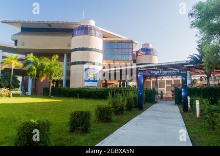 KOUROU, GUYANE FRANÇAISE - 4 AOÛT 2015 : Musée de l'espace au Centre Spatial Guyanais (Centre spatial de la Guyane) à Kourou, Guyane française Banque D'Images