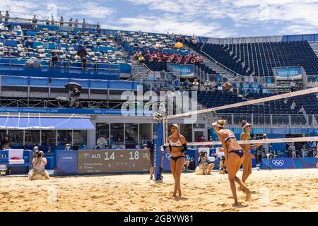 Japon. 06e août 2021. Tokyo Tokio, 06.08.2021 ans, Japon, Jeux Olympiques ROSS April et KLINEMAN Alix (USA) Emotions ARTACHO del SOLAR Mariafe et CLANCY Taliqua (AUS) vs ROSS April et KLINEMAN Alix (USA) Beach Volleyball médaille d'or, Olympiche Spiele, 2020 2021 Foto Credit: Moritz Müller/Alay Live News Banque D'Images