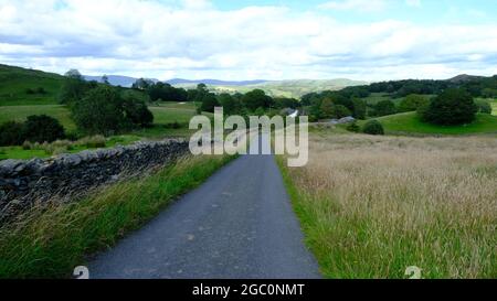 Vue sur les collines de Cumbrian, les lacs du Sud dans le district des lacs nord-ouest de l'Angleterre. Banque D'Images
