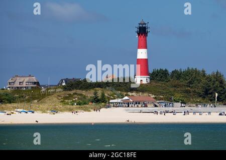 Phare de Hoernum, Mer du Nord et plage en premier plan, Allemagne, Schleswig-Holstein, Sylt, Hoernum Banque D'Images