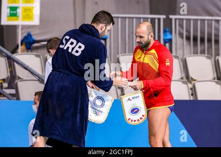 TOKYO, JAPON - AOÛT 6 : Filip Filipovic de Serbie, Felipe Perrone d'Espagne pendant le demi-finale masculin du tournoi de water-polo olympique de Tokyo 2020 entre la Serbie et l'Espagne au centre de water-polo de Tatsumi le 6 août 2021 à Tokyo, Japon (photo de Marcel ter Bals/Orange Pictures) Banque D'Images