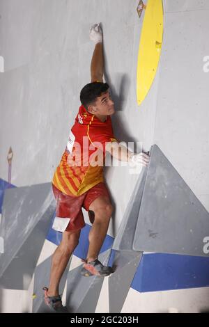 Alberto GINES LOPEZ (ESP) pendant les Jeux Olympiques Tokyo 2020, Sport escalade finale combinée des hommes Boulder le 5 août 2021 au Parc sportif urbain Aomi à Tokyo, Japon - photo Kishimoto / DPPI Banque D'Images