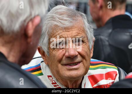 Giacomo Agostini, les Maestros - les grands All-coverers de Motorsport, Goodwood Festival of Speed, Goodwood House, Chichester, West Sussex, Angleterre, 2 juillet Banque D'Images