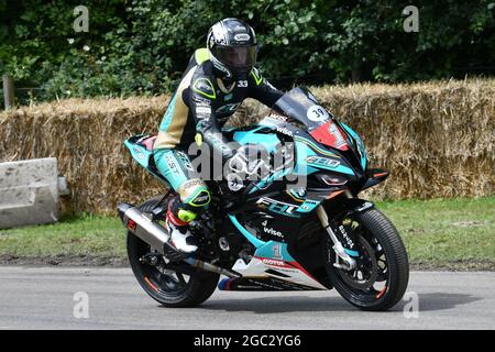 Tommy Hill, BMW M1000RR, FHO Racing, 110 ans de la montagne course, les Maestros - les grands All-coopers de Motorsport, Goodwood Festival of Speed, Good Banque D'Images