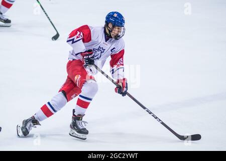 Breclav, République tchèque. 06e août 2021. Jiri Kulich (CZE) en action pendant la coupe Hlinka Gretzky U-18, match Tchèque contre USA, le 6 août 2021, à Breclav, République Tchèque. Crédit: Jaroslav Svoboda/CTK photo/Alamy Live News Banque D'Images