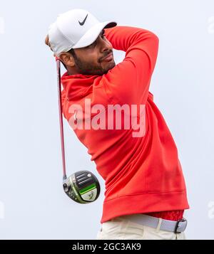 Le Shubhankar Sharma de l'Inde part au 2e jour de l'Open de héros au parcours de golf Fairmont St Andrews, à St Andrews. Date de la photo : vendredi 6 août 2021. Banque D'Images