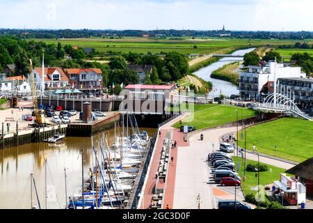 Vue sur le port de Benersiel, mer du Nord, Allemagne Banque D'Images