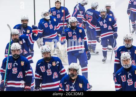 Breclav, République tchèque. 06e août 2021. Les joueurs américains U-18 sont vus après la coupe Hlinka Gretzky U-18, match Tchèque contre USA, le 6 août 2021, à Breclav, République Tchèque. Crédit: Jaroslav Svoboda/CTK photo/Alamy Live News Banque D'Images