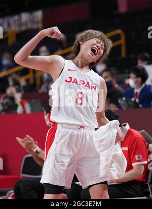 Saitama, Japon. 6 août 2021. Takada Maki, du Japon, est en compétition pendant la demi-finale féminine de basket-ball entre le Japon et la France aux Jeux Olympiques de Tokyo 2020 à Saitama, au Japon, le 6 août 2021. Credit: Meng Yongmin/Xinhua/Alamy Live News Banque D'Images