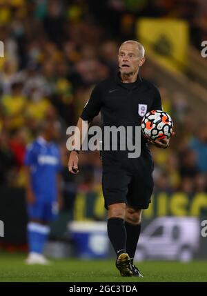 Arbitre, Andy Woolmer - Norwich City v Gillingham, Pre-Season friendly, Carrow Road, Norwich, Royaume-Uni - 3 août 2021 Banque D'Images