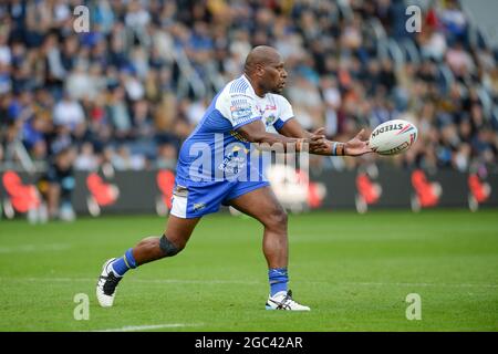 Leeds, Royaume-Uni. 6 août 2021 - Robert Lui (6) de Leeds Rhinos en action pendant la Ligue de rugby Betfred Super League Leeds Rhinos vs Castleford Tigers au stade Emerald Headingley, Leeds, Royaume-Uni Dean Williams Credit: Dean Williams/Alay Live News Banque D'Images