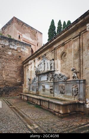 Photo du pilar de Carlos V - Alhambra, Grenade, Espagne Banque D'Images