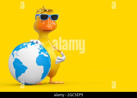 Adorable dessin animé jaune personnage de canard Mascot avec Earth Globe sur fond jaune. Rendu 3d Banque D'Images