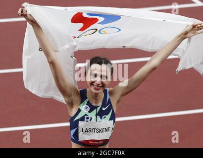 Tokyo, Japon. 07e août 2021. Mariya Lasitskene, DE ROC, célèbre sa meilleure saison à 2,04 m en remportant la finale de saut en hauteur des femmes au stade olympique lors des Jeux olympiques d'été de 2020 à Tokyo, au Japon, le samedi 7 août 2021. Photo de Bob Strong/UPI crédit: UPI/Alay Live News Banque D'Images