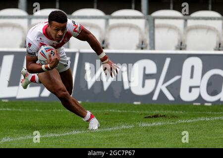 Le Regan Grace de Saint Helens a fait un essai lors du match de la Super League de Betfred au stade Totally Wicked, St Helens. Date de la photo: Samedi 7 août 2021. Banque D'Images