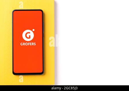 Assam, Inde - 6 août 2021 : logo de Grofers sur l'écran du téléphone. Banque D'Images