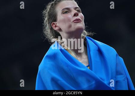 Tokyo, Japon. 7 août 2021. Yaroslava Mahuchikh d'Ukraine célèbre après la finale de saut en hauteur des femmes aux Jeux Olympiques de Tokyo en 2020, à Tokyo, au Japon, le 7 août 2021. Crédit: Li Yibo/Xinhua/Alay Live News Banque D'Images