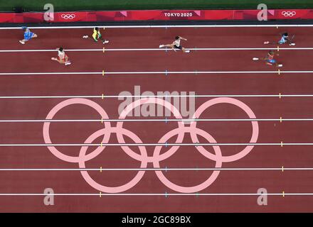 Tokyo, Japon. 7 août 2021. Les athlètes participent à la finale hommes 4x400m aux Jeux Olympiques de Tokyo 2020 à Tokyo, au Japon, le 7 août 2021. Credit: Zhang Chuanqi/Xinhua/Alay Live News Banque D'Images