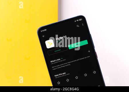 Assam, Inde - 6 août 2021 : image de stock du logo Sprint Corporation sur l'écran du téléphone. Banque D'Images