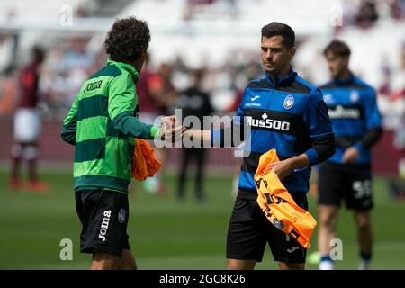 LONDRES, ROYAUME-UNI. 7 AOÛT Remo Freuler d'Atalanta se réchauffe lors du match amical avant-saison entre West Ham United et Atalanta Bergamasca Calcio au stade de Londres, Stratford, le samedi 7 août 2021. (Credit: Federico Maranesi | MI News) Credit: MI News & Sport /Alay Live News Banque D'Images