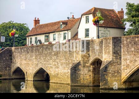 La maison publique de Nags Head sur Nags Head Island Abingdon, sur la Tamise Oxfordshire Banque D'Images