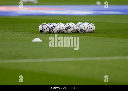 Une collection de balles de match Puma EFL avant le lancement Banque D'Images