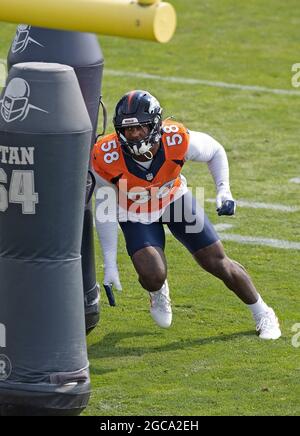 Denver, Colorado, États-Unis. 7 août 2021. Denver Broncos OLB VON MILLER, passe par des exercices pendant le camp d'entraînement au centre de formation de santé d'UC à Dove Valley Sam. Matin. (Image de crédit : © Hector Acevedo/ZUMA Press Wire) Banque D'Images