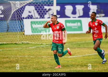 Sorocaba, Sao Paulo, Brésil. 7 août 2021. (SPO) Championnat brésilien de football 4e division : Sao Bento et Portuguesa. 7 août 2021, Sao Bento, Sao Paulo, Brésil: Lucas Douglas célèbre son but lors d'un match de football entre Sao Bento et Portuguesa, valable pour le 10e tour de la première phase de la 4e division du Championnat brésilien de football, qui s'est tenue au stade Walter Ribeiro, à Sorocaba-SP, samedi (7). Portuguesa a gagné 3-2. (Credit image: © Ronaldo Barreto/TheNEWS2 via ZUMA Press Wire) Banque D'Images