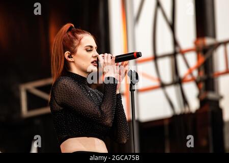 Edmonton, Canada. 06e août 2021. Halcyon Grey se produit pendant le Together Again YEG Festival au Northlands Exhibition Grounds à Edmonton. Crédit : SOPA Images Limited/Alamy Live News Banque D'Images