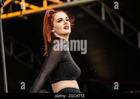 Edmonton, Canada. 06e août 2021. Halcyon Grey se produit pendant le Together Again YEG Festival au Northlands Exhibition Grounds à Edmonton. Crédit : SOPA Images Limited/Alamy Live News Banque D'Images