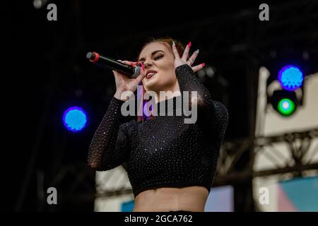 Edmonton, Canada. 06e août 2021. Halcyon Grey se produit pendant le Together Again YEG Festival au Northlands Exhibition Grounds à Edmonton. Crédit : SOPA Images Limited/Alamy Live News Banque D'Images