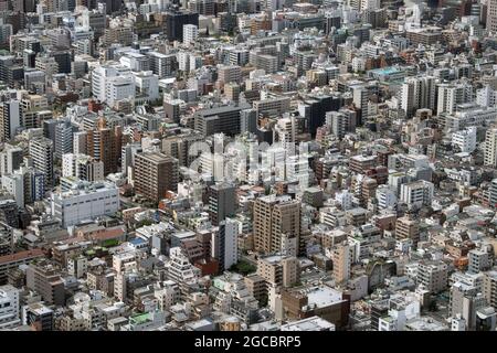 Tokio, Japon. 07e août 2021. Vue sur Tokyo depuis Tokyo Skytree, tour de télévision dans la capitale japonaise Tokyo. Credit: Marijan Murat/dpa/Alamy Live News Banque D'Images