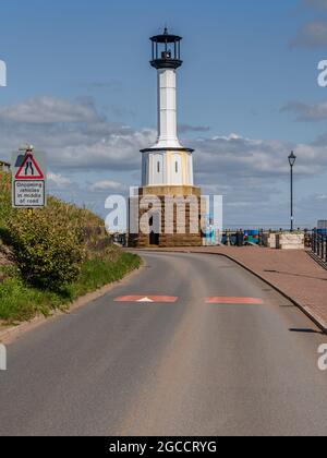 Maryport, Cumbria, Angleterre, Royaume-Uni - Mai 04, 2019 : l'ancien phare Maryport, vu de façon Salmoor Banque D'Images