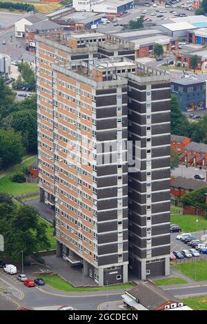 L'une des nombreuses vues sur le centre-ville de Leeds depuis le sommet du plus haut bâtiment du Yorkshire, « Altus House » Banque D'Images