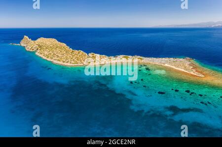 Vue aérienne de l'île de Kolokitha près de la ville d'Elounda en Crète, Grèce Banque D'Images