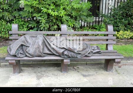 Sculpture de Jésus sans-abri par Timothy Schmalz à Liverpool Banque D'Images