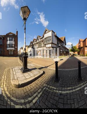 Le musée Tudor House à Bugle Street, près de la place St Michael's Square, dans la vieille ville historique de Southampton. Banque D'Images