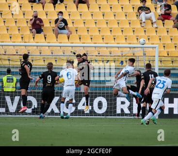 Nicolo Barella (FC Internazionale) dans la tentative de marquer pendant le match de football pré-saison amicale entre Parme Calcio et FC Internazionale le 8 août 2021 au stade Ennio Tardini à Parme, Italie - photo Nderim Kacili / DPPI Banque D'Images