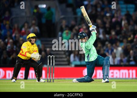 LONDRES, ROYAUME-UNI. 08 août 2021. Colin Ingram de Oval invincibles pendant la centaine entre Oval invincibles vs Trent Rockers au terrain de cricket Oval le dimanche 08 août 2021 à LONDRES EN ANGLETERRE. Credit: Taka G Wu/Alay Live News Banque D'Images