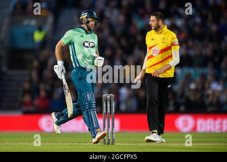 LONDRES, ROYAUME-UNI. 08 août 2021. Colin Ingram de Oval invincibles pendant la centaine entre Oval invincibles vs Trent Rockers au terrain de cricket Oval le dimanche 08 août 2021 à LONDRES EN ANGLETERRE. Credit: Taka G Wu/Alay Live News Banque D'Images