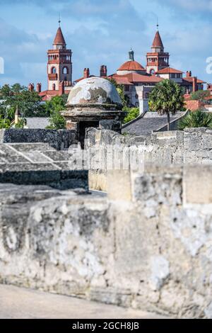 Flagler College vu du sommet de Castillo de San Marcos dans le quartier historique de St. Augustine, Floride. (ÉTATS-UNIS) Banque D'Images