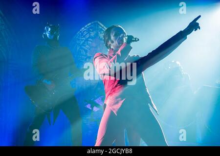 LONDRES, ROYAUME-UNI - 22 novembre 2019 : un groupe de rock suédois Ghost se présente à Londres à la SSE Arena de Wembley Banque D'Images
