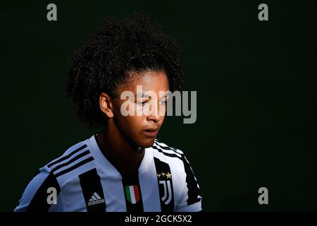 Sant Joan Despi, Espagne. 08 août 2021. Sara Gama of Juventus FC Women se présente lors du match de football d'avant-saison entre FC Barcelona Women et Juventus FC Women. FC Barcelona Women a remporté 6-0 victoires sur Juventus FC Women. Credit: Nicolò Campo/Alay Live News Banque D'Images