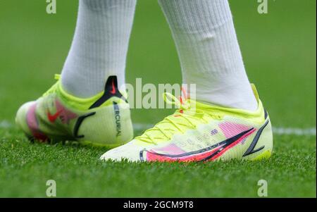 White Hart Lane, Royaume-Uni. 08 août 2021. Les chaussures de football Nike Mercurial sont pré-matchs lors du match « Tournoi de la série de football » 2021/22 entre Tottenham Hotspur et Arsenal au stade Tottenham Hotspur, White Hart Lane, Angleterre, le 8 août 2021. Photo d'Andy Rowland. Crédit : Prime Media Images/Alamy Live News Banque D'Images